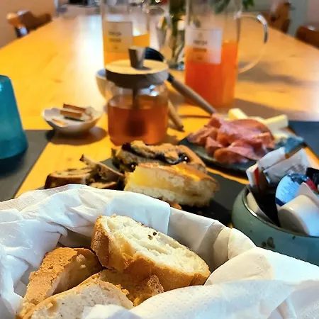 La Casa Del Poeta デルヴィオ