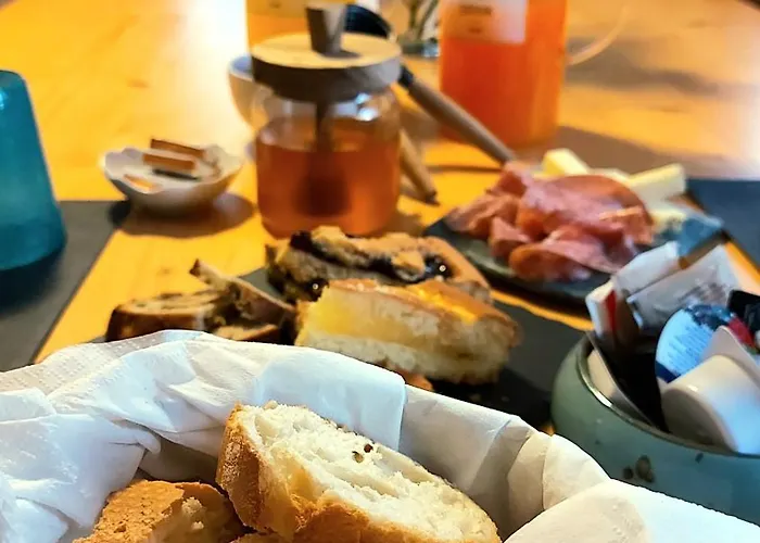 La Casa Del Poeta Dervio