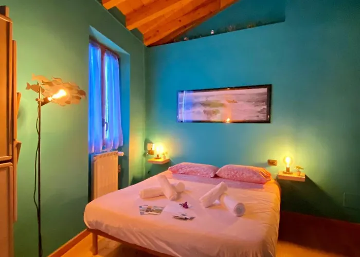 La Casa Del Poeta Oda ve Kahvaltı Dervio