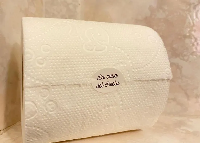 Oda ve Kahvaltı La Casa Del Poeta Dervio