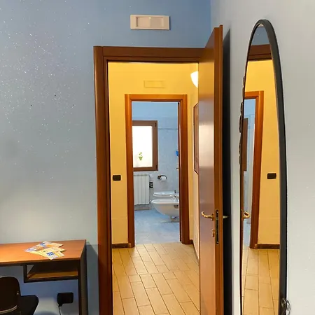 La Casa Del Poeta Dervio