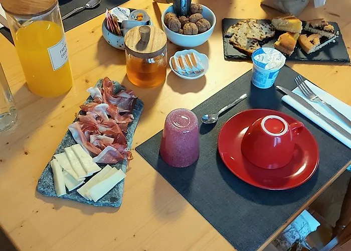 La Casa Del Poeta Oda ve Kahvaltı Dervio